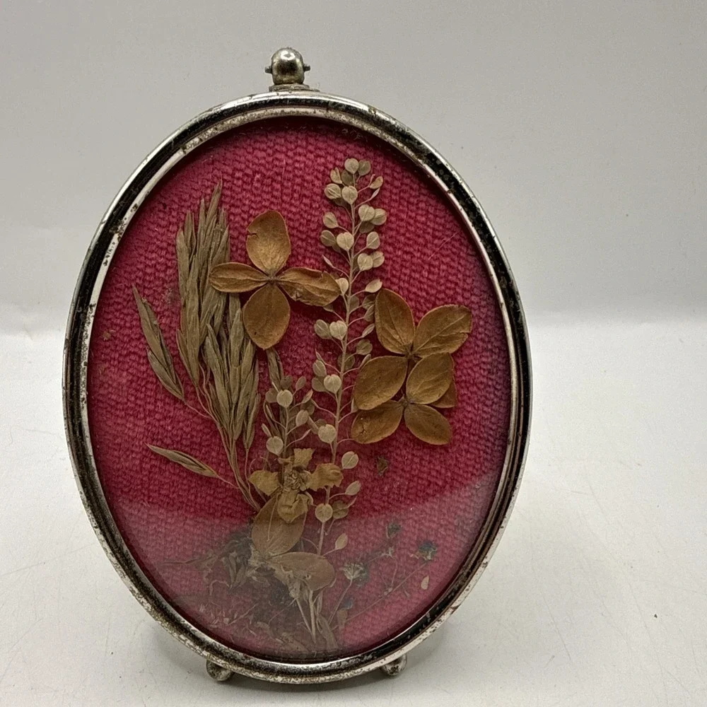 Vtg. Silver Oval Dried Flowers Photo Picture Frame Convex Glass  4
